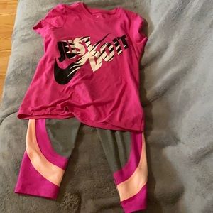 Girls athletic Nike shirt(S)and DSG (S 8-9)Capris